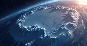 sub gheața din Antarctica