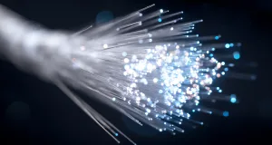 atomii conectați pentru prima dată la internet prin fibră optică