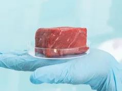 Ai renunța la carnea din magazin pentru una crescută în bucătăria ta?