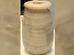 Opium descoperit într-un vas egiptean antic rar, dedicat „marelui rege Xerxes”