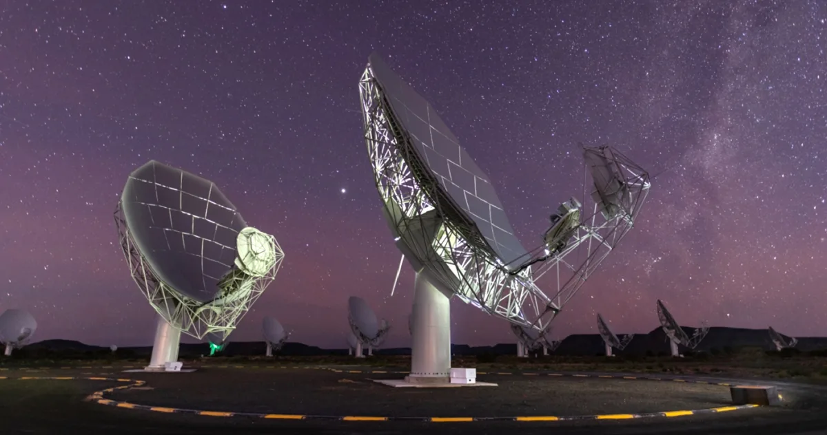 Primul semnal radio detectat de la cometa interstelară 3I/ATLAS