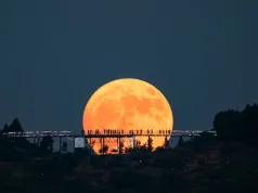 Mare, strălucitoare și aurie: pregătiți-vă pentru cea mai mare superlună a anului cea mai mare superlună