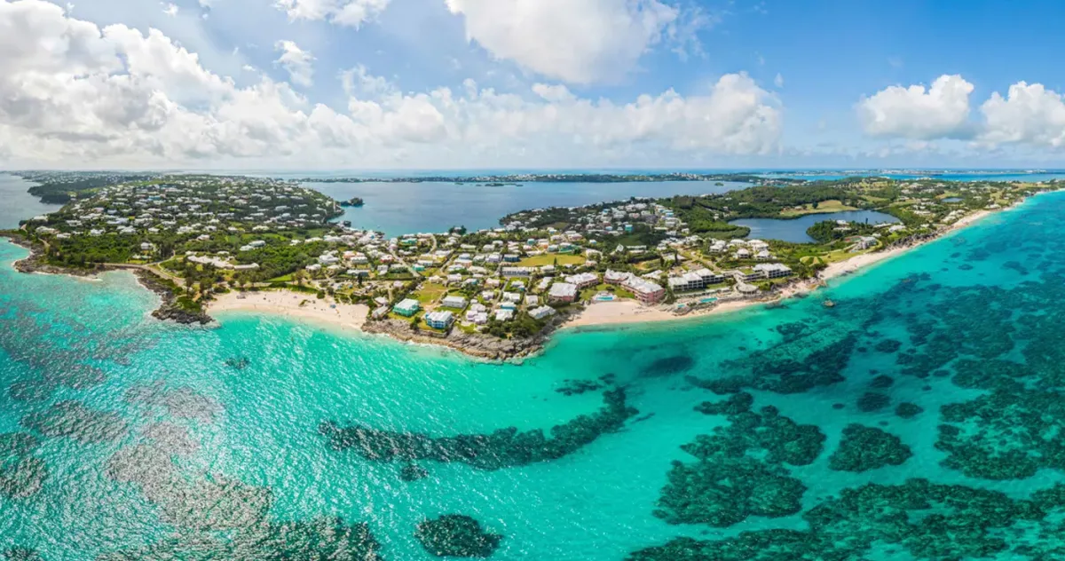 Insulele Bermude se află pe o structură bizară