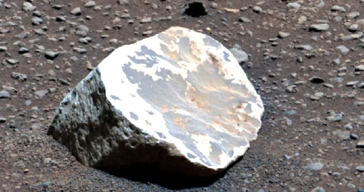 rocile decolorate de pe Marte