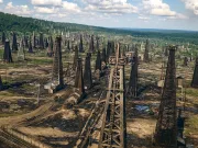 „Aurul negru” al României: prima rafinărie, prima sondă petrolieră și prima ţară din lume care a exportat benzină „Aurul negru” al României