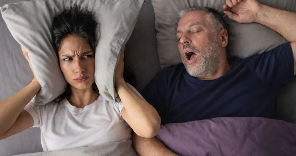 De ce oamenii care sforăie nu se trezesc singuri