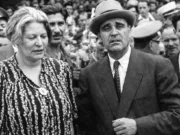 De ce a fost abandonată Ana Pauker de Stalin? Documentele CIA care dezvăluie secretul prăbușirii sale De ce a fost abandonată Ana Pauker de Stalin?