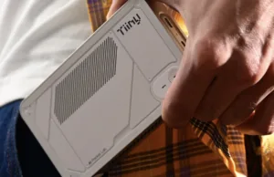 Cel mai mic supercomputer AI din lume încape în buzunar și are „inteligență la nivel de doctorat” fără a avea nevoie de internet Cel mai mic supercomputer AI din lume încape în buzunar