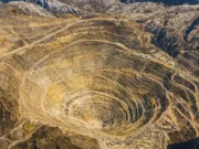 Geologii chinezi anunță descoperirea a 1.000 de tone de aur în provincia Hunan, un zăcământ evaluat la 86 miliarde de dolari Geologii chinezi anunță descoperirea a 1.000 de tone de aur în provincia Hunan