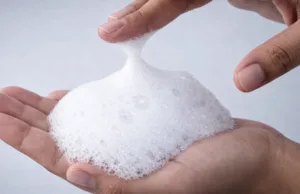 Descoperirea surprinzătoare despre dinamica spumei care ar putea revoluționa produsele de uz cotidian dinamica spumei