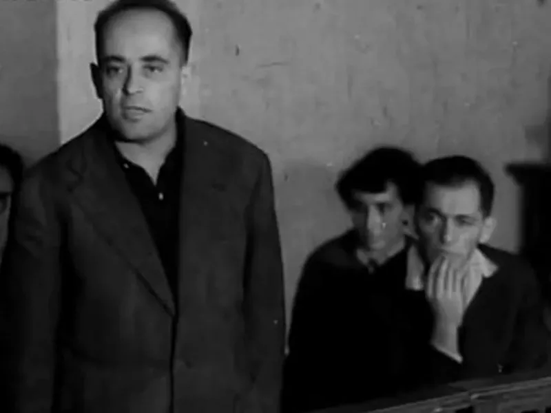 marele jaf comunist reconstituirea