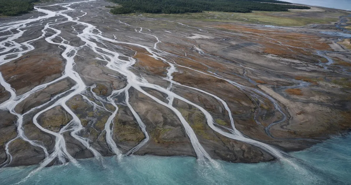 de ce este oceanul sărat