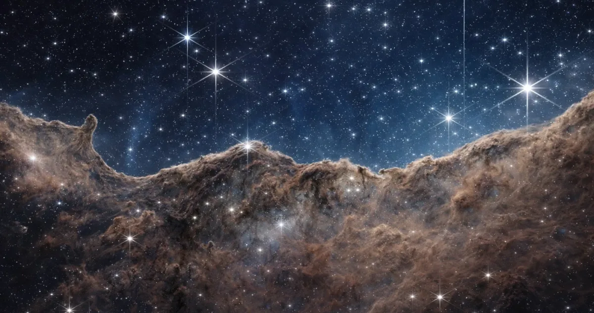 de ce este cerul întunecat noaptea