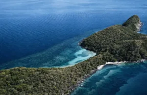 Insulă veche de 44 de milioane de ani, ascunsă sub Atlantic, devine miza Braziliei pentru metale rare Rio Grande Rise