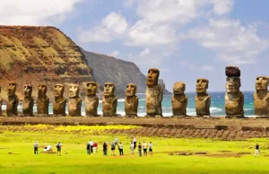 Insula Paștelui: de ce se numește astfel și ce secrete ascunde acest loc îndepărtat Insula Paștelui
