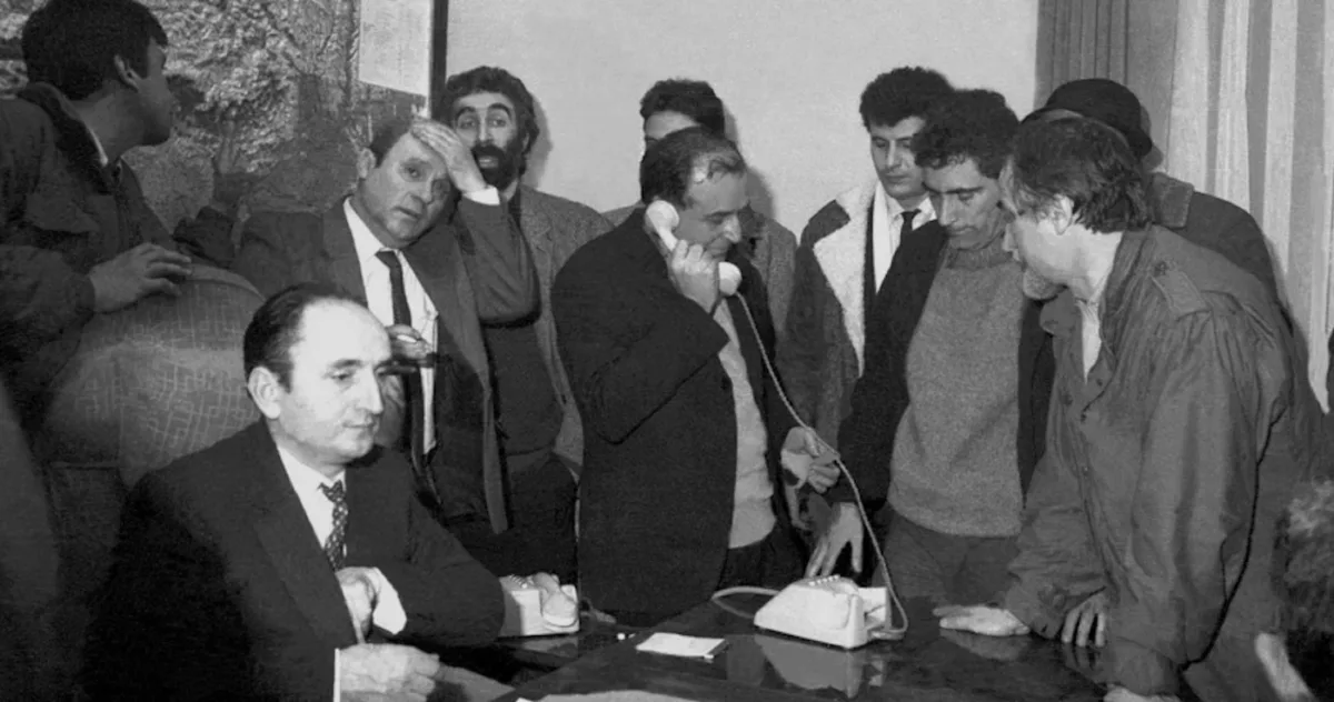 Culisele Revoluției