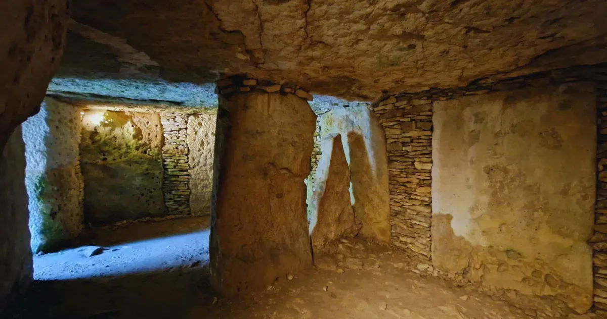 Tumulii de la Bougon