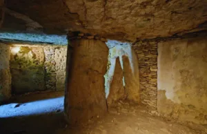 Arheologii au descoperit structuri monumentale mai vechi decât Marile Piramide din Egipt: Tumulii de la Bougon Tumulii de la Bougon