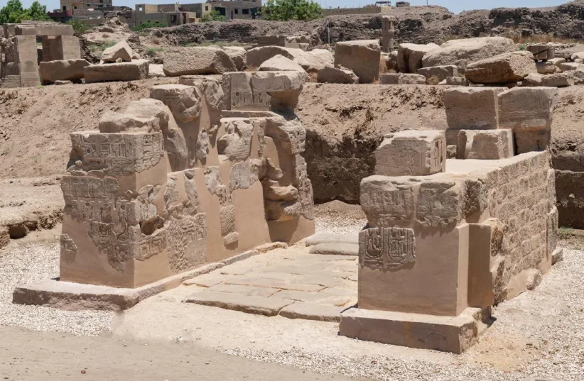 poartă ramses al iii-lea