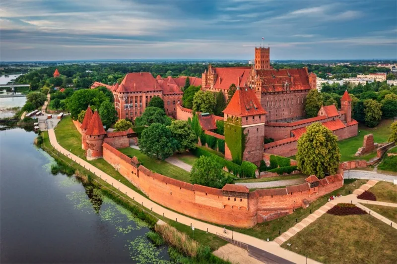 Castelul Malbork din Polonia