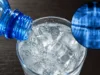 Apa carbogazoasă scade pH-ul oral mai puțin decât băuturile răcoritoare cu zahăr, arată un studiu efecte apa carbogazoasa dinti