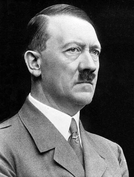 Adolf Hitler în 1937