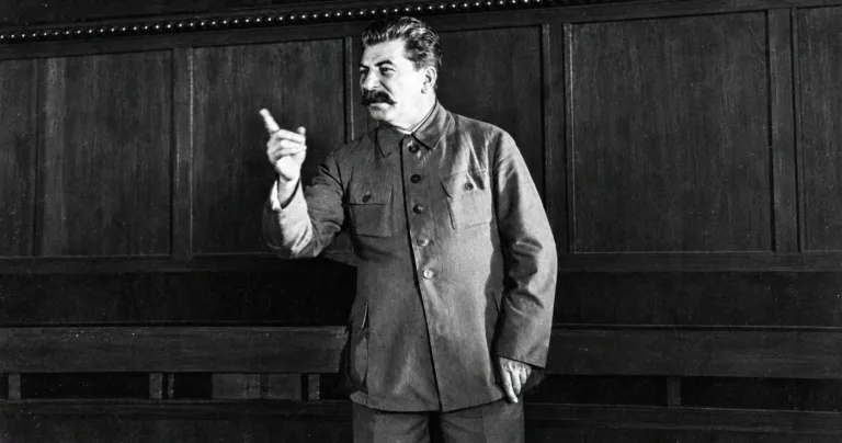 Stalin i-a oferit lui Hitler Basarabia și Bucovina în schimbul opririi invaziei în URSS