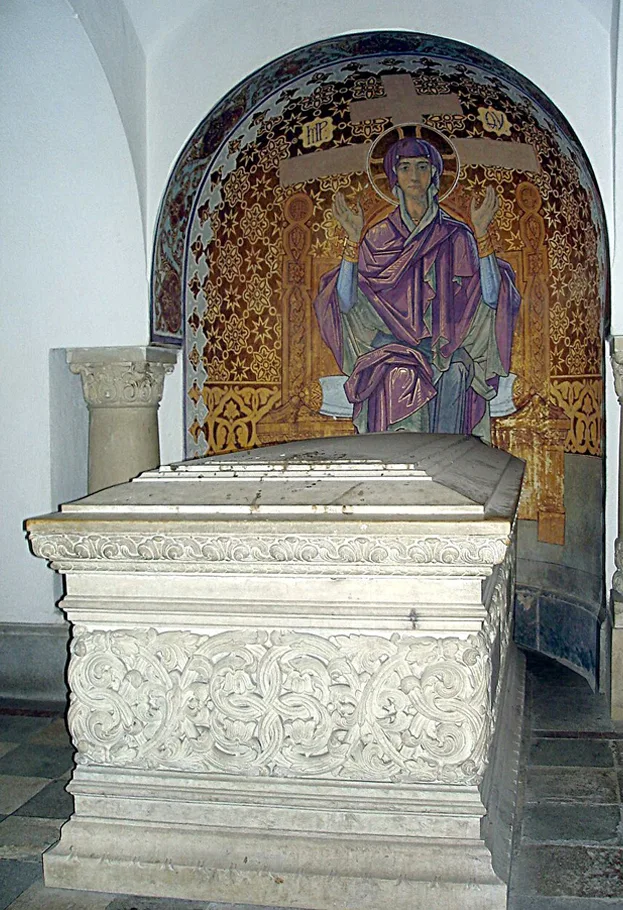Sarcofagul lui Take Ionescu la Mănăstirea Sinaia